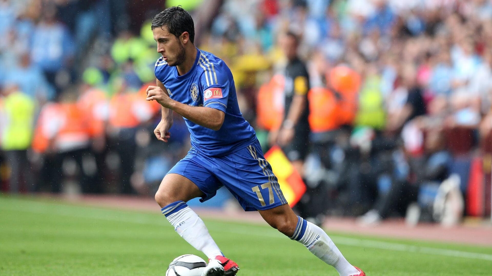 “青少年足球推广活动走入边远地区”，青少年足球普及